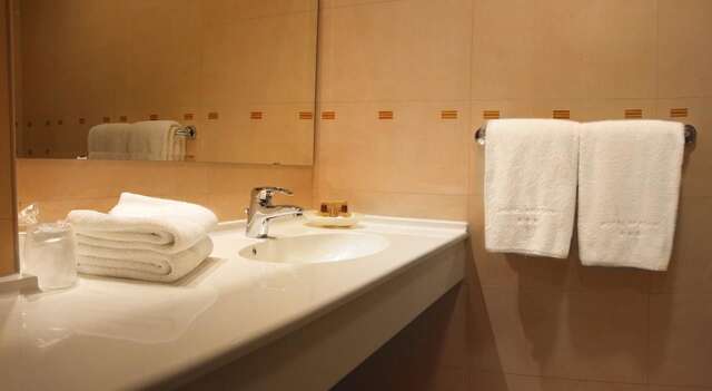 Отель Hotel Brasov Брашов-14