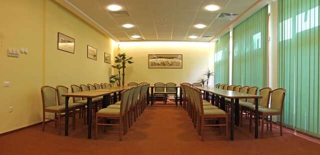 Отель Hotel Brasov Брашов-40