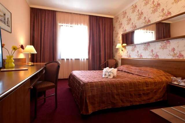 Отель Hotel Brasov Брашов-51